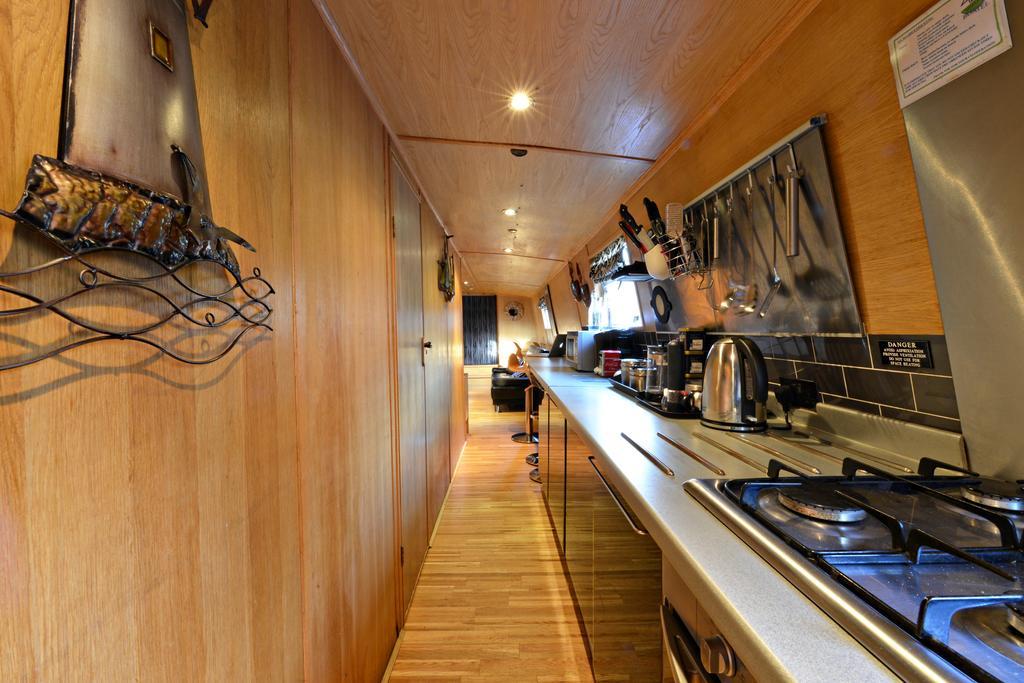 Edinburgh - Houseboats Hotell Exteriör bild